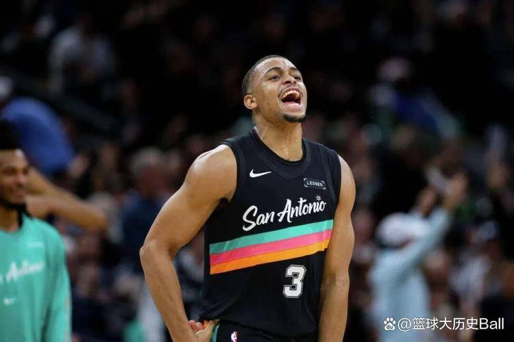 永远的队魂！凯尔登马刺生涯得分6673分超越小卡进入队史前十