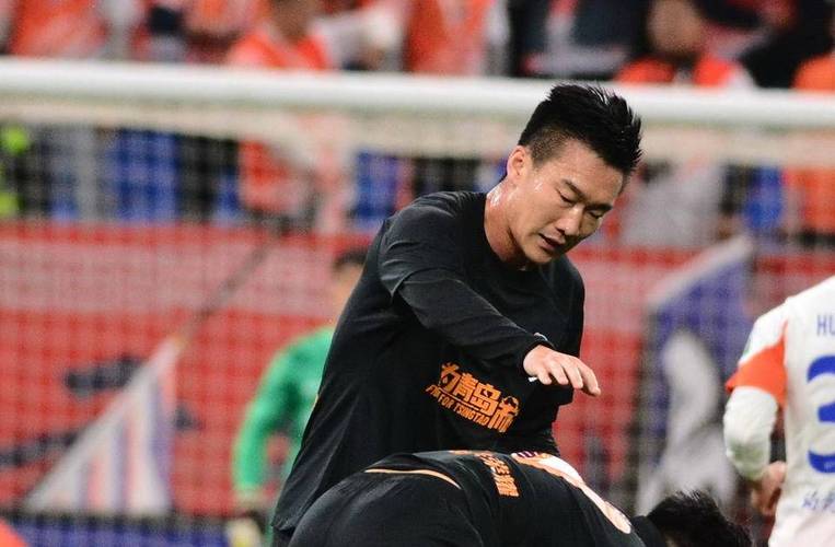 海牛三连败，刘军帅：没什么好说的，输了一起扛，会好起来的