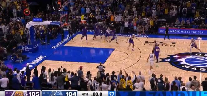跌宕起伏！湖人魔术最后50秒神级剧情回顾神射肯纳德笑纳绝杀！