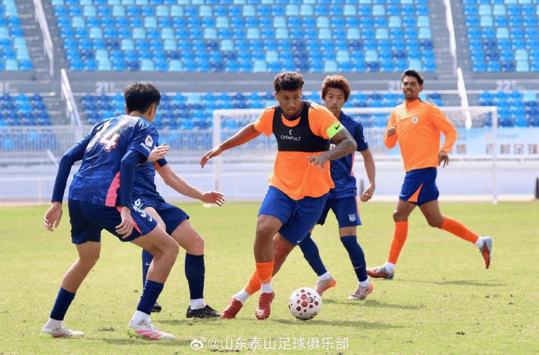 中超热身疯狂一日！泰山21泰安申花12不敌南通，新鹏城21定南