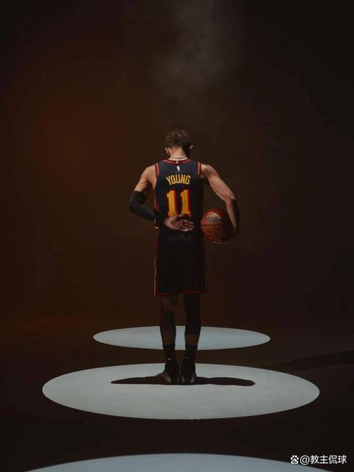 亚历山大沃克：和杰伦约翰逊并肩作战我乐在其中