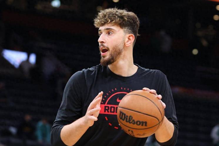 就在今天，申京统治篮下，创造NBA独一无二的纪录，难怪KD做老二