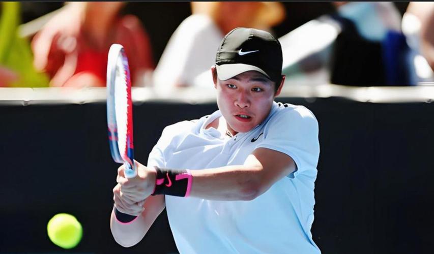 吴易昺02不敌博尔特,止步ATP250休斯顿赛首轮
